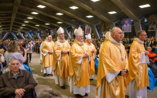 184-Lourdes 2022-3377